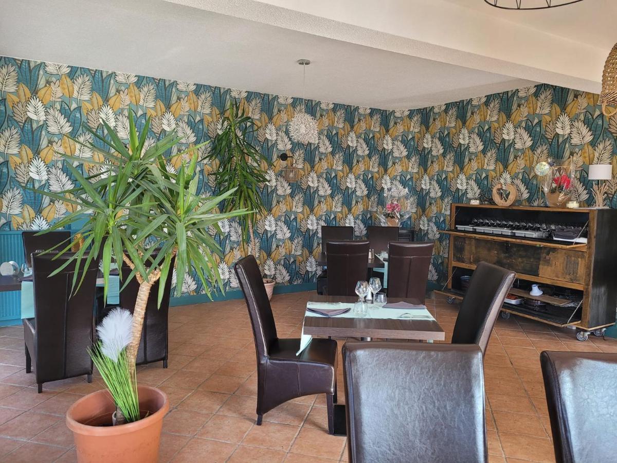 Logis Hotel Restaurant L'Escapade Ламастр Екстериор снимка