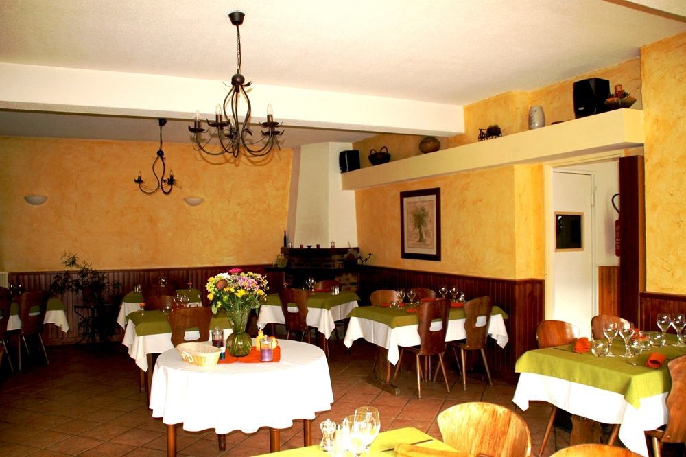 Logis Hotel Restaurant L'Escapade Ламастр Екстериор снимка